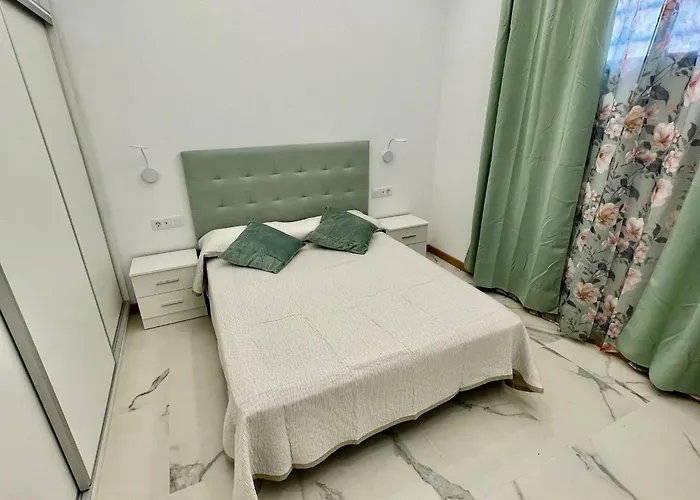 Apartment 3 Island Village With Wi Fi And Pool Costa Adeje (Tenerife)